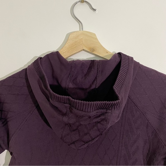 Lululemon | Purple Cable Knit Patterned Athletic Sweater - Picture 5 of 11